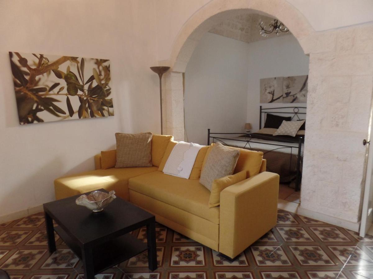 אוסטוני Casa Josephina - Three Level Stone Home With Balcony, 2 Roof Terraces & Sea Views מראה חיצוני תמונה
