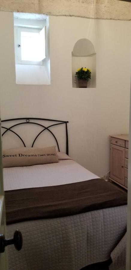 אוסטוני Casa Josephina - Three Level Stone Home With Balcony, 2 Roof Terraces & Sea Views מראה חיצוני תמונה