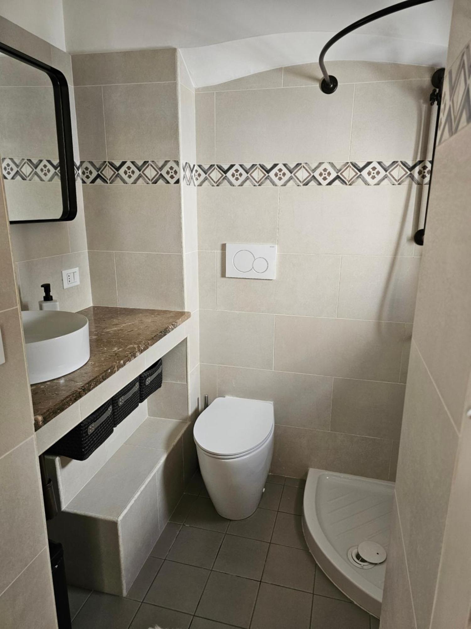 אוסטוני Casa Josephina - Three Level Stone Home With Balcony, 2 Roof Terraces & Sea Views חדר תמונה