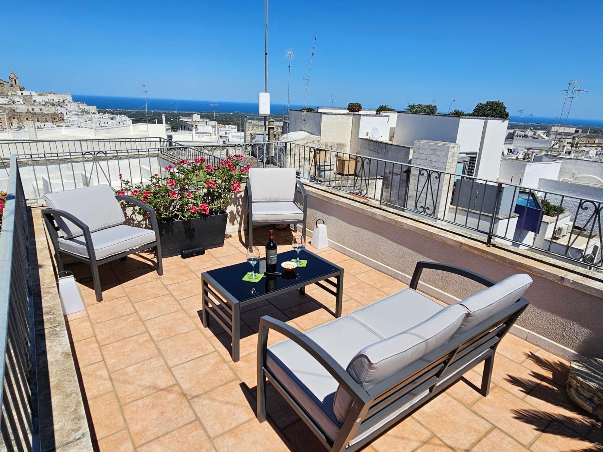 אוסטוני Casa Josephina - Three Level Stone Home With Balcony, 2 Roof Terraces & Sea Views חדר תמונה